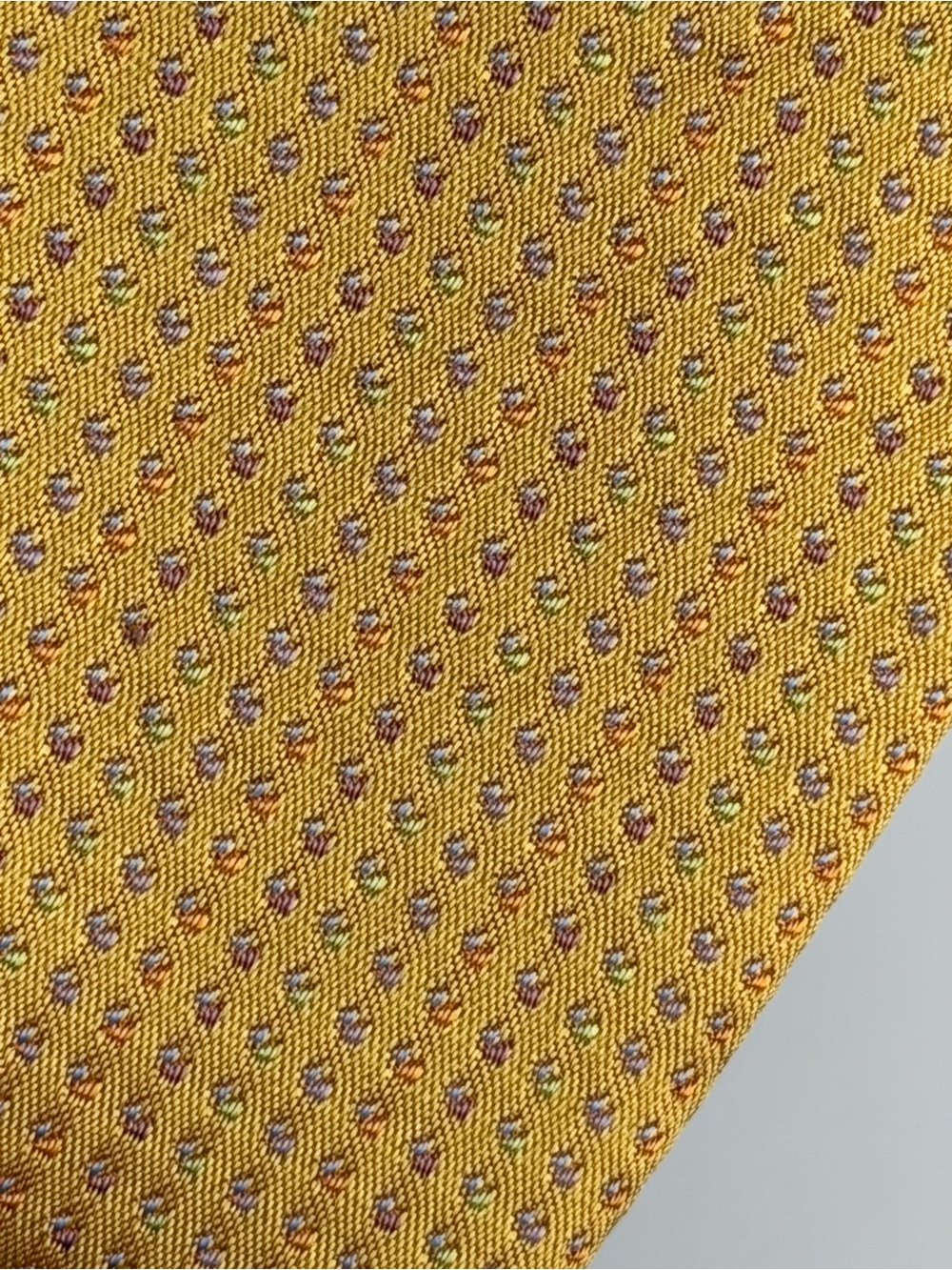 Classic Solid Yellow Men's Tie - Picture 5 of 6